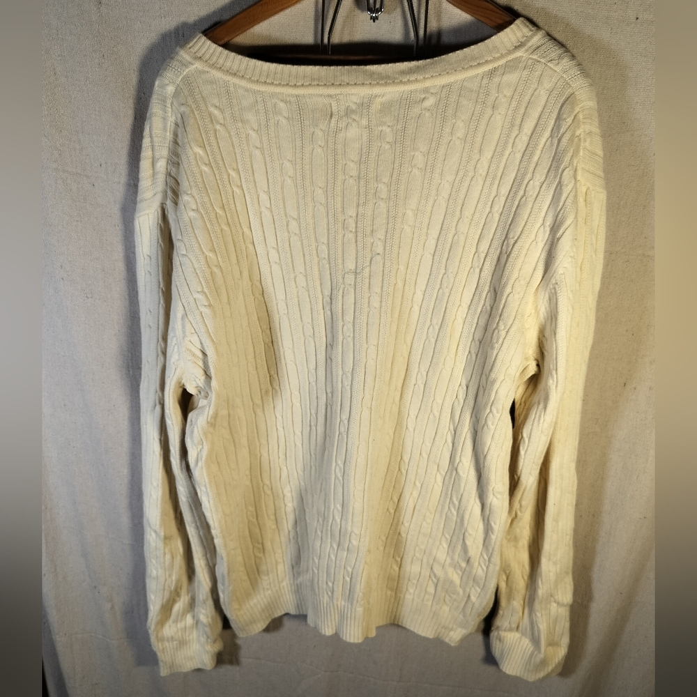Woman's cream v neck XXL Van Heusen lightweight knit style sweater great shape - Picture 4 of 5